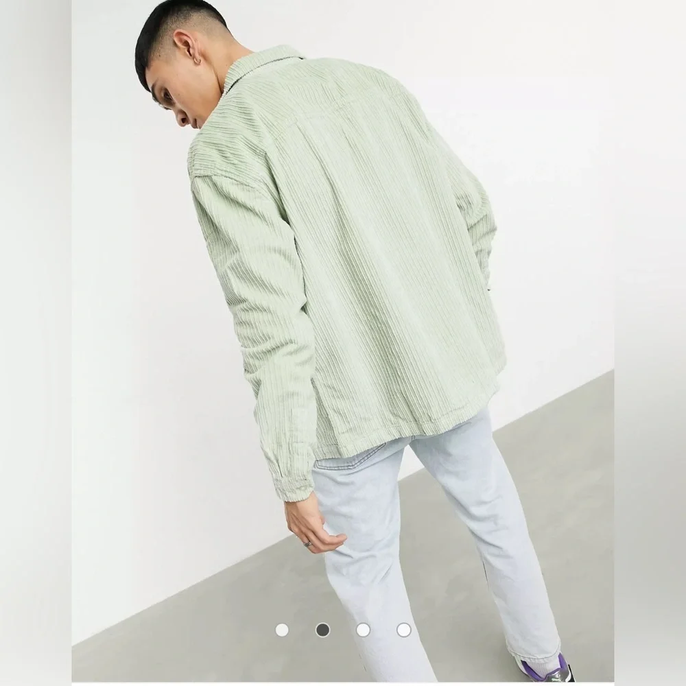 ASOS DESIGN 90s Oversized Chunky Cord Shirt in Pastel Green Size M